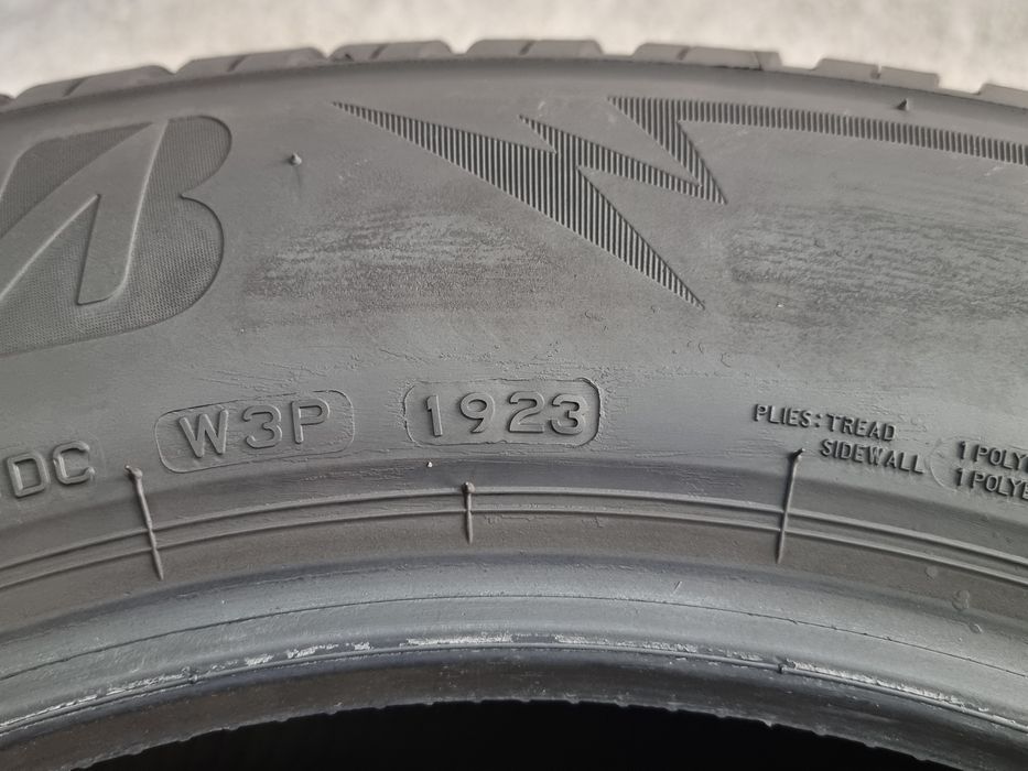 "Dot 23" 235/60/18 Bridgestone 4Броя: 600лв 6.5мм