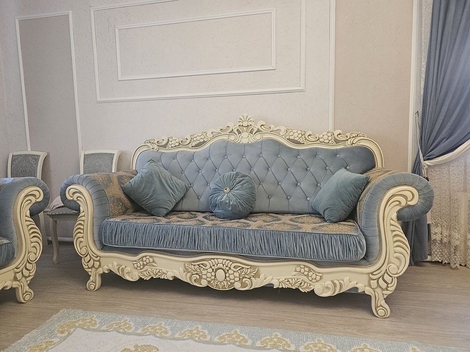 Диван для гостинной комплект