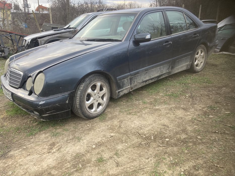 Мерцедес w210