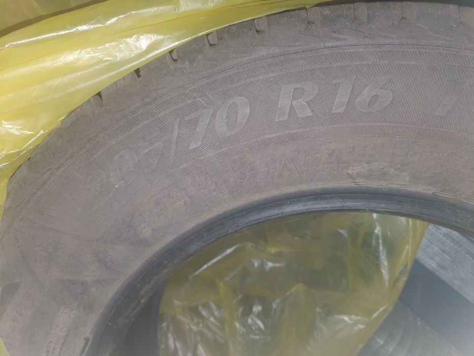 Продаётся 4 балона на 16