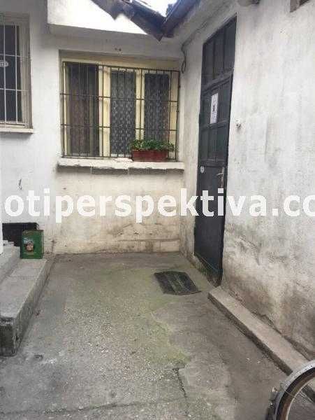 Продава се Къща в Пловдив, Център - 60 кв.м за 2417 €/кв.м - Снимка #3