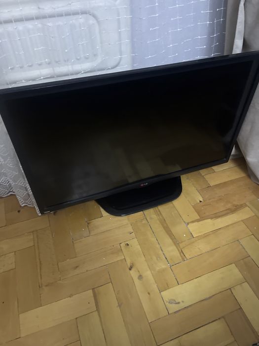 Телевизор LG рабочий