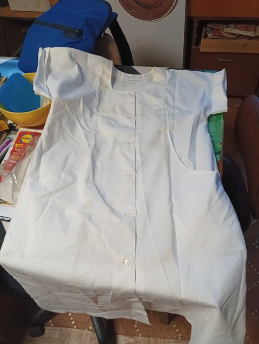 Работни престилки синьо и бяло