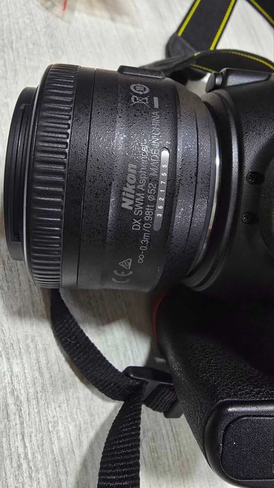 Фотоапарат Nikon D3500 + Nikon 18-55 VR , Nikon 35mm 1.8G DX