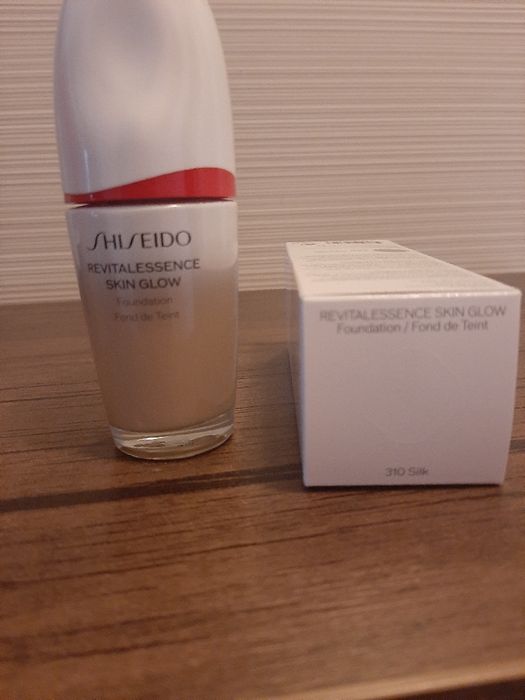 Giorgio Armani, Chanel, Shiseido,Bourjois