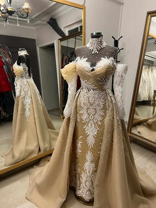 Бална Рокля с шлейф