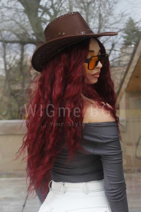 Дълга обемна чуплива тъмночервена перука Елина