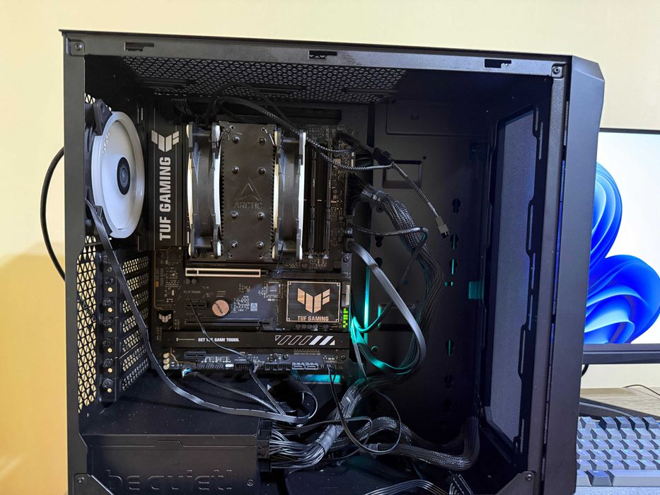 PC AMD Ryzen 7 9700x, 32 GB RAM DDR5 6000 MT/s...