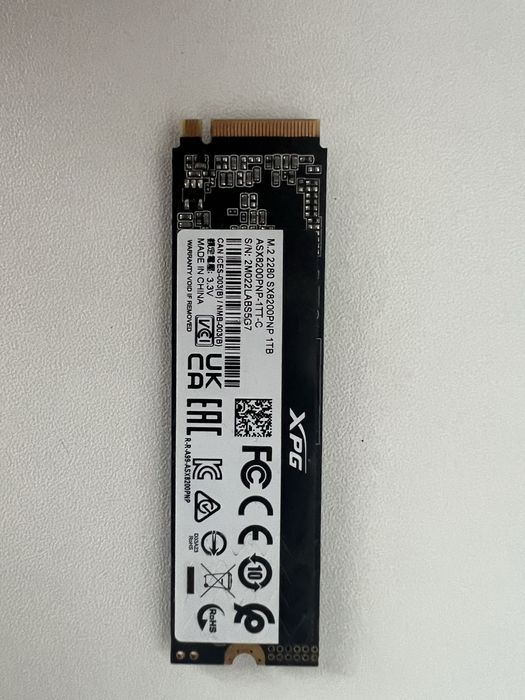Продам SSD NVMe ADATA XPG SX8200 Pro 1 ТБ