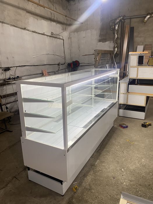 Витринный холодильник