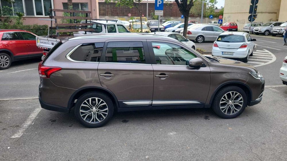 Mithsubishi Outlander an 2018, diesel, manual, 7 loc, 1 proprietar