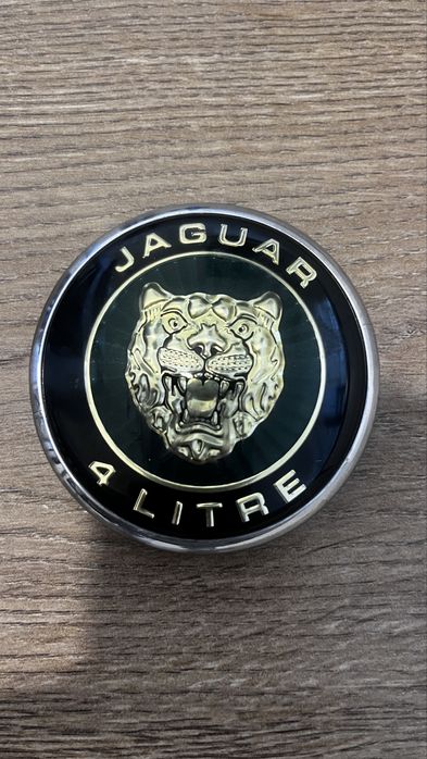 Emblema Jaguar aftermarket