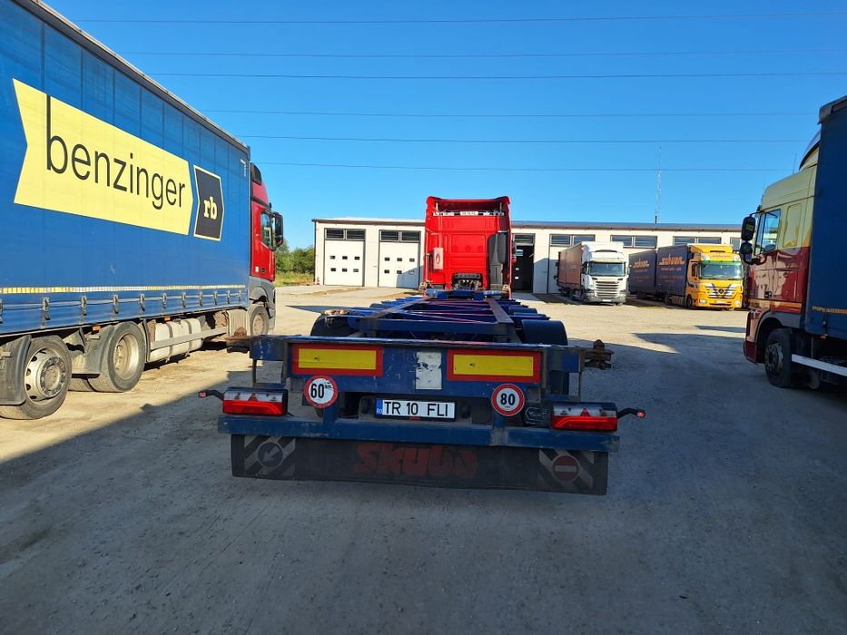Șasiu container Van Hool 2016, 20/40 ft, stare bună