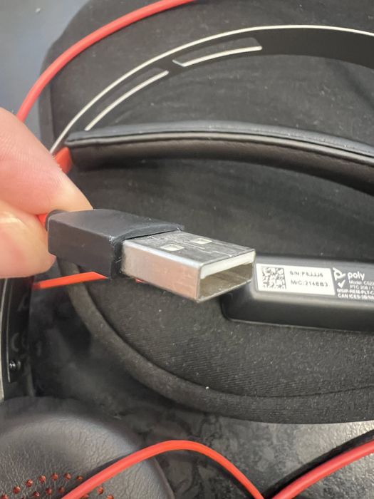 Poly Blackwire 5220 - Професионални слушалки с микрофон за работа