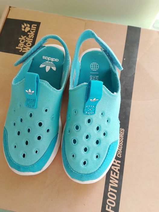 Детски маратонки апрески и сандали