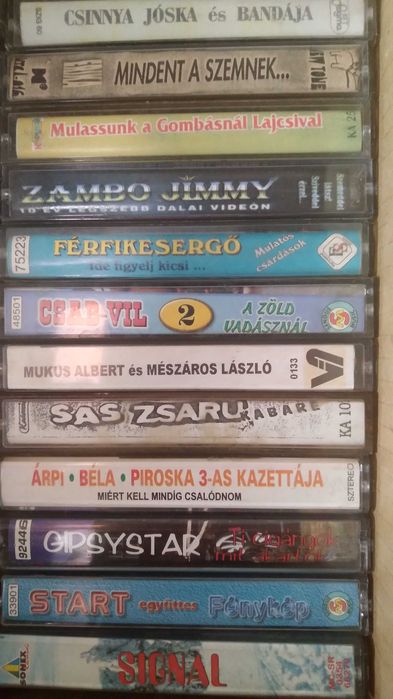 Casete audio vechi lb maghiară, italiană