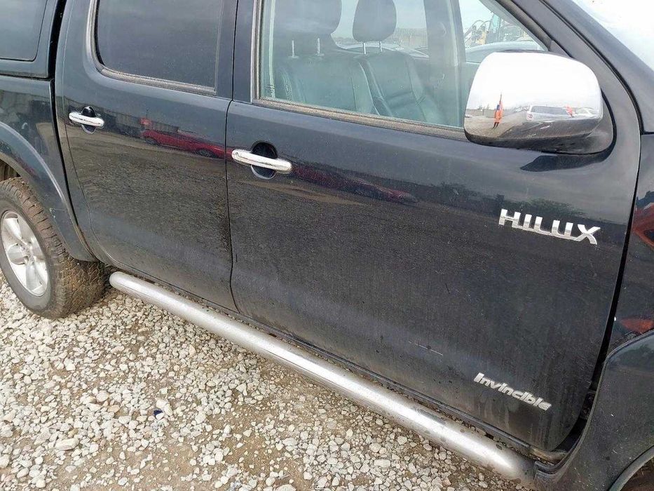 Dezmembrez Toyota hilux  3.0 Diesel 126KW/171CP 2005-2015