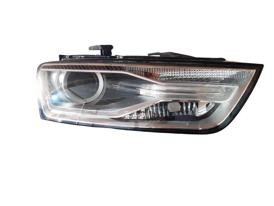 Far Dreapta Xenon Audi Q3 8U 2015 - 2018