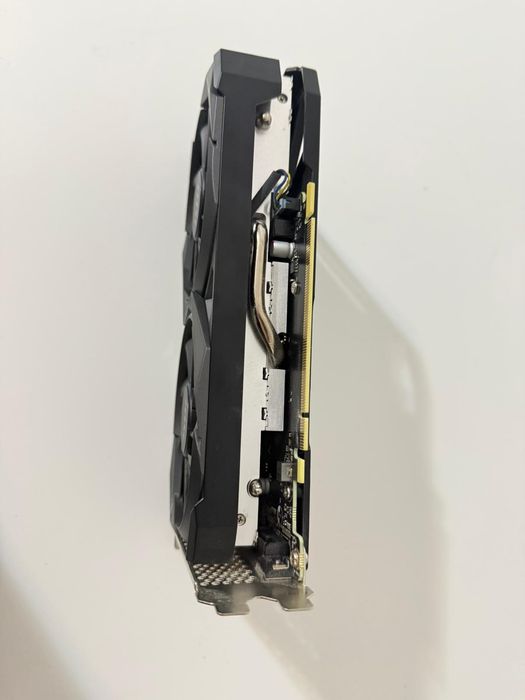 Placă video MSI GeForce RTX 3050 Ventus 2X 8GB GDDR6