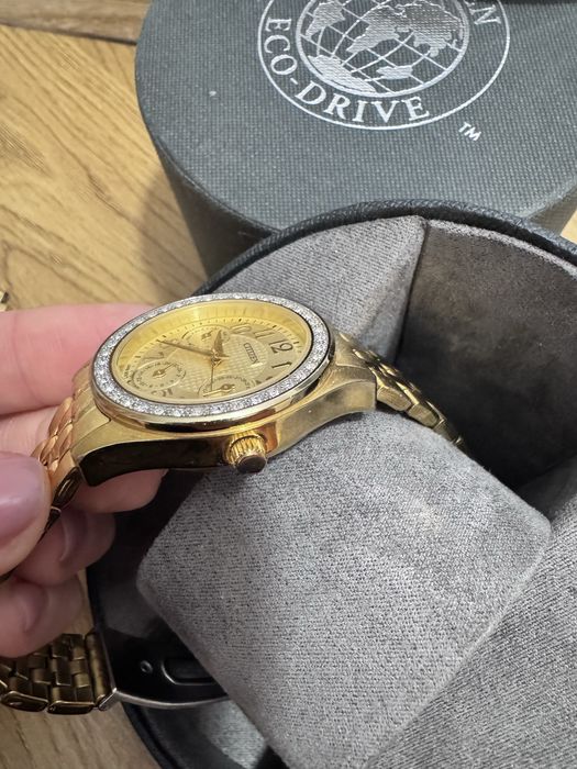 Ceas Citizen auriu, dama