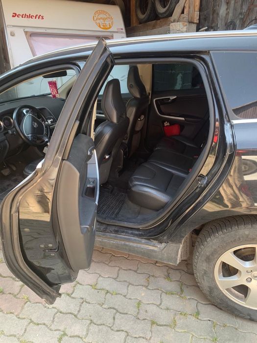 Volvo xc 60 2011  4x4