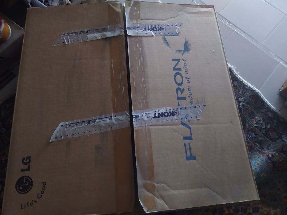 Lg flatron monitor 19 монитор компютър