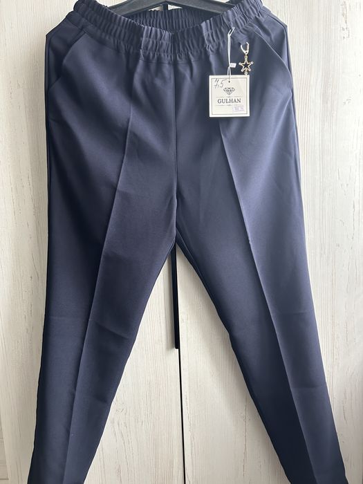 Брюки женские.