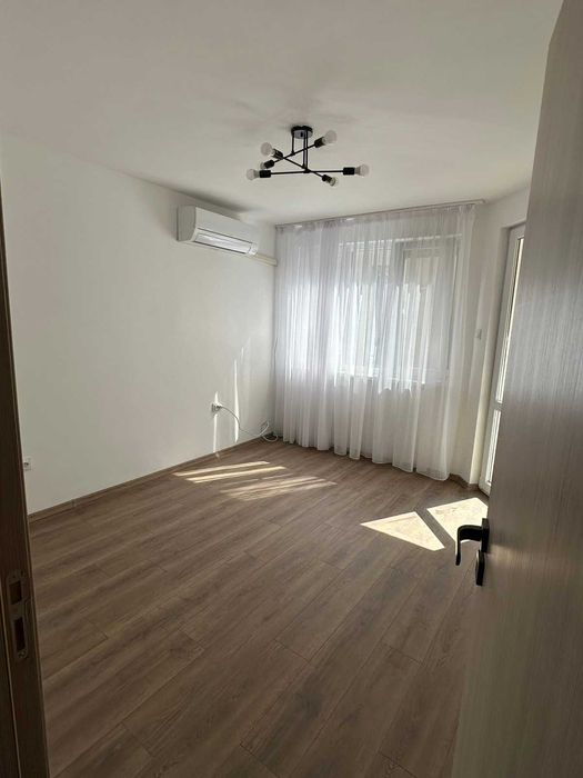 Дава се под наем Тристаен апартамент в Бургас, Възраждане - 75 кв.м за 612 € - Снимка #5