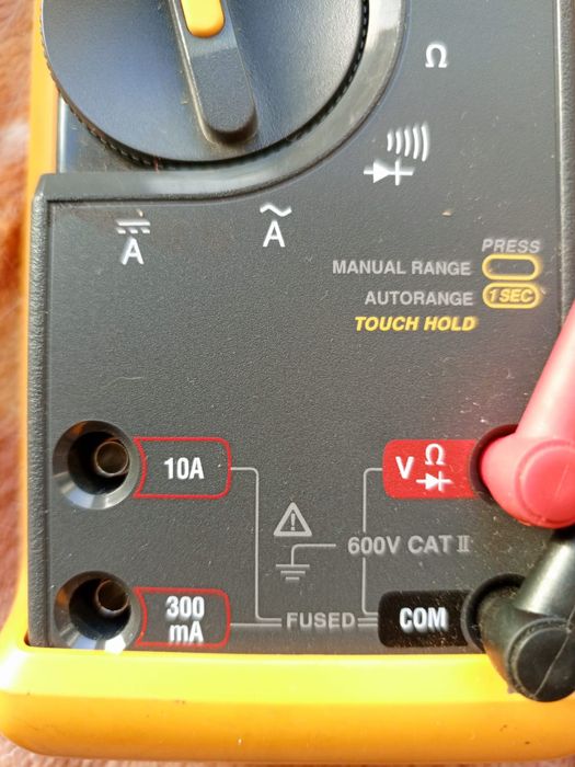 Продаётся мультиметр FLUKE