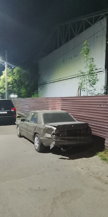 Мерседес Бенс 124