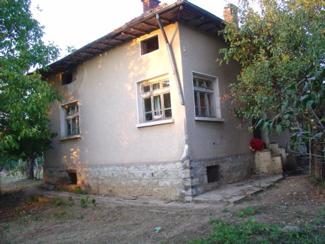 Продава се Къща в с. Черкаски, Област Монтана - 120 кв.м за 85 €/кв.м - Снимка #2