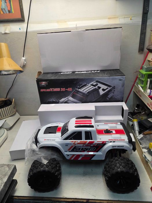 RC Количка MJX Hyper Go 10208 1/10 90KM/H Brushless RC Car 4WD - Нова
