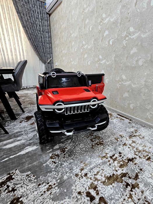 Детская автомашина