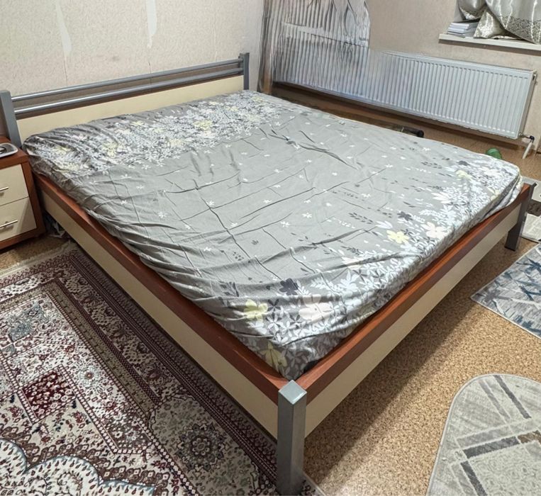 Продаю кровать двуспальная