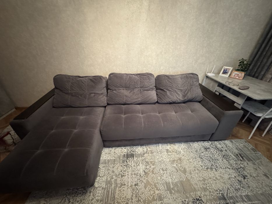 Диван угловой велюр