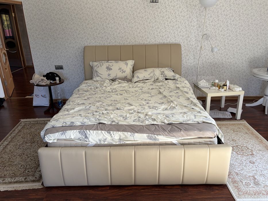 Двухспальняя Кровать 160х200