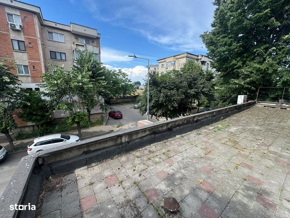 Apartament 4 camere, balcon și garaj