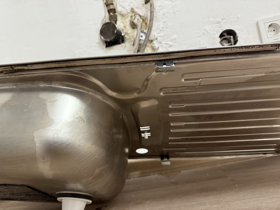 Мивка с отцедник