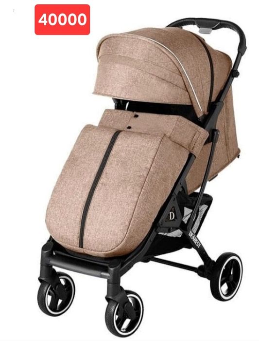 Продам коляску в бежевом цвете