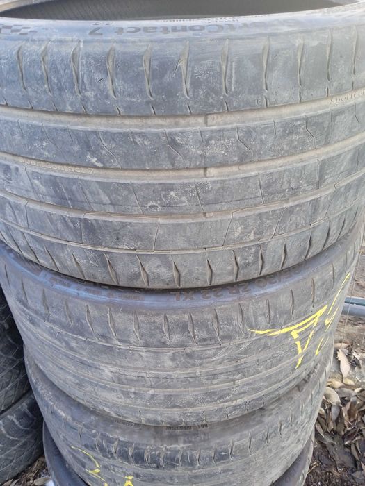 285/30ZR22 XL Continental