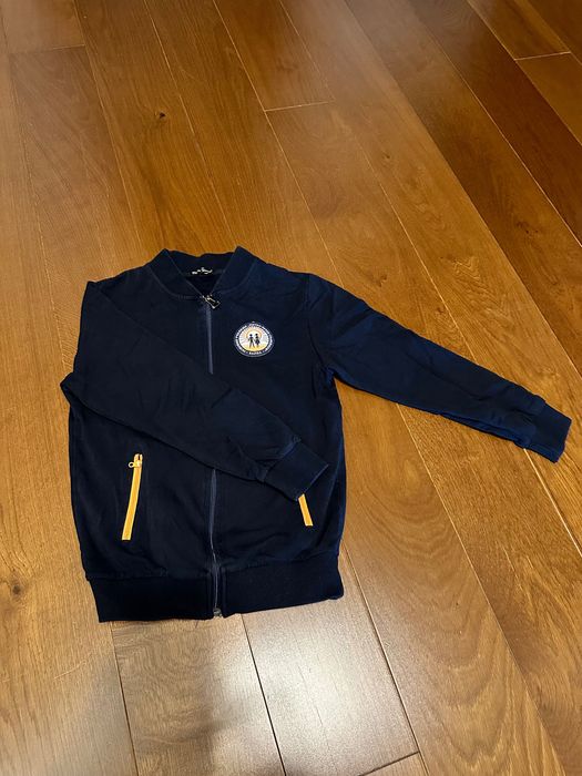 Училищна униформа