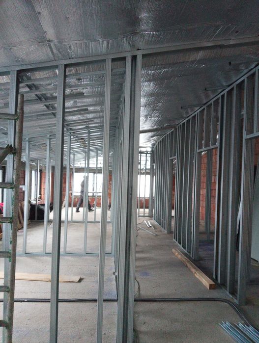 Construcții de calitate , finisaje interioare , exterioare , izolați