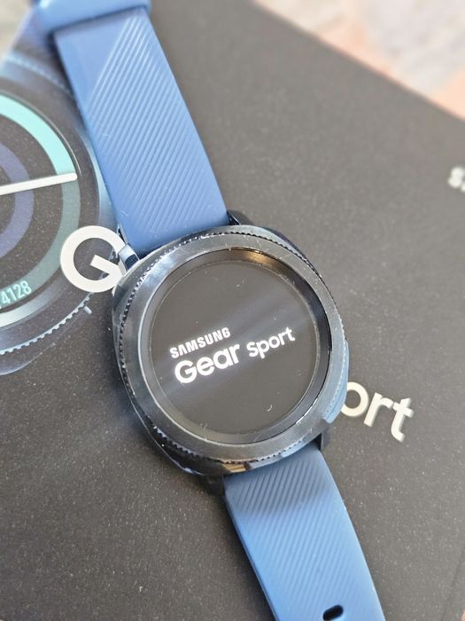 Samsung Gear Sport Смарт часы