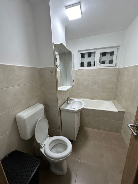 Proprietar, apartament 2 camere  zona nord,etaj 1, apropiere scoala 8