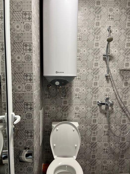 Дава се под наем Двустаен апартамент в Варна, Център - 50 кв.м за 408 € - Снимка #2