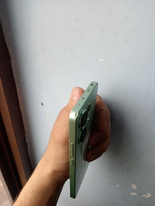 Redmi note 13. 128. 6+2