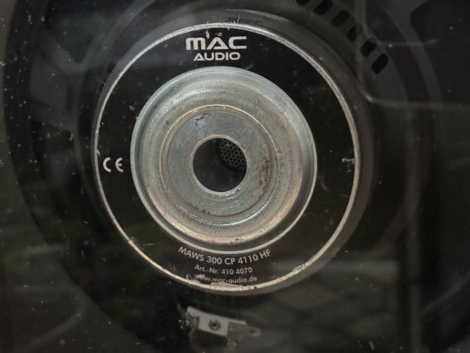 Subwoofer 980W RMS + Statie JBL 1000w