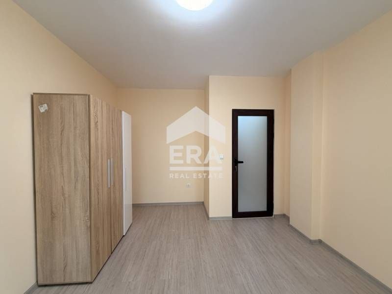 Дава се под наем Двустаен апартамент в Варна, Младост 1 - 47 кв.м за 398.82 € - Снимка #1