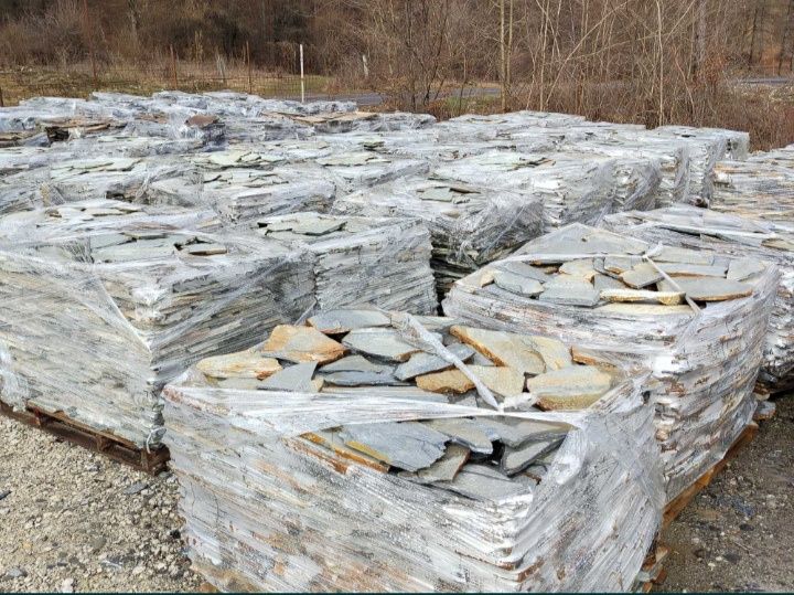 Avem pe stoc piatră naturală de vânzare