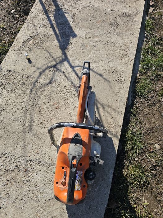 Drujba cu disc de tăiat beton